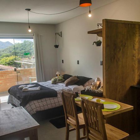 Studios Pinhal Santo Antônio do Pinhal Екстериор снимка